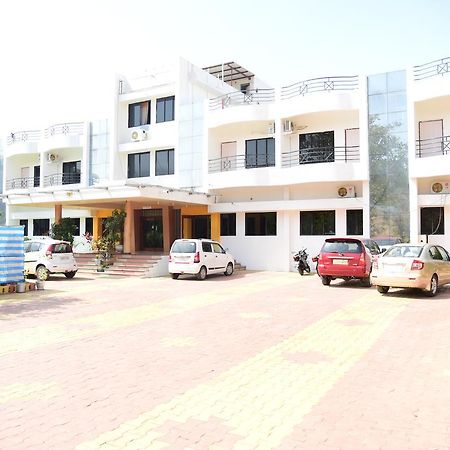 River Touch Resort Силвасса Экстерьер фото