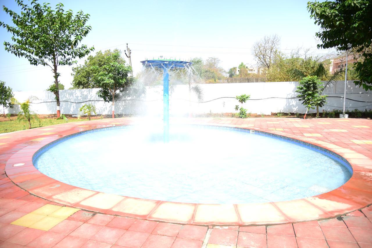 River Touch Resort Силвасса Экстерьер фото